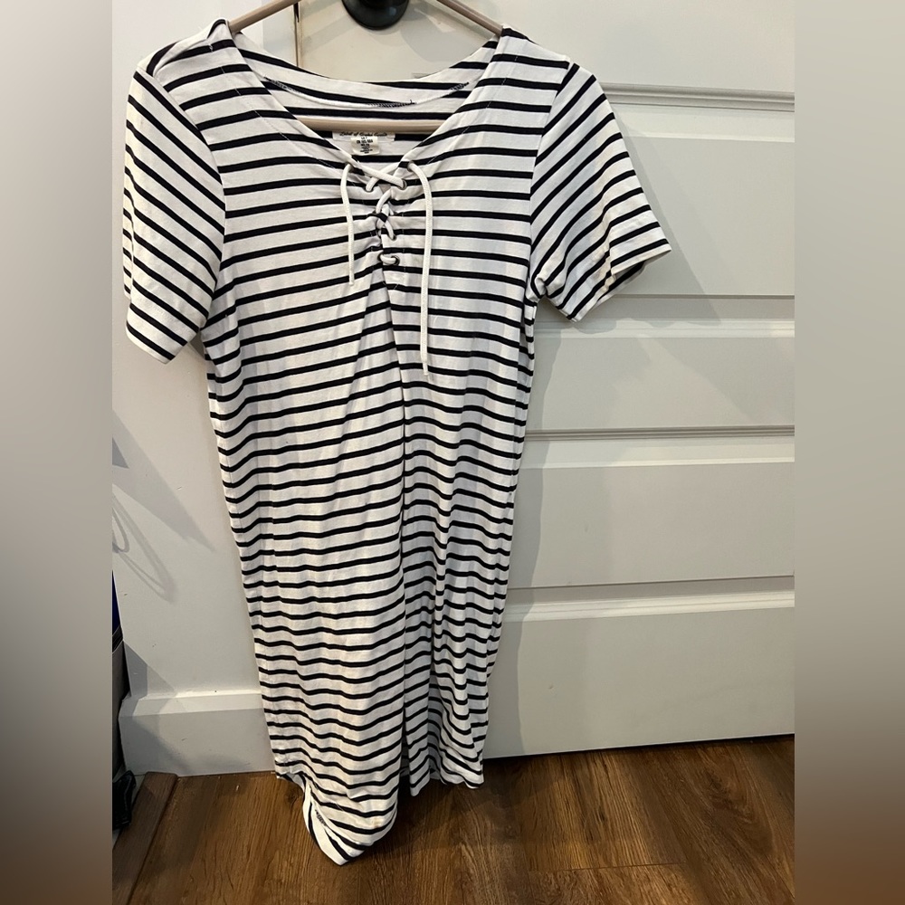 H&m white and navy striped dress